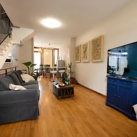 Egea House *
