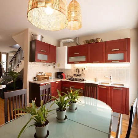 Egea House *